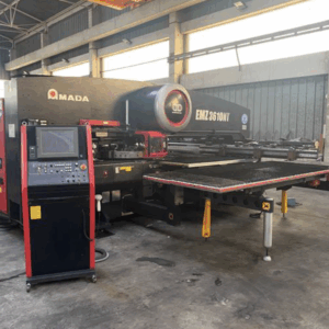 POINCONNEUSE CNC AMADA EMZ-3610
